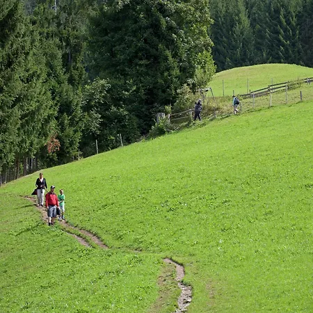 Апартаменты Apartment Brixen Near Ski Lift Бриксен-им-Тале